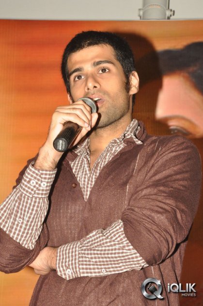 Love-You-Bangaram-Team-at-Big-Bazaar